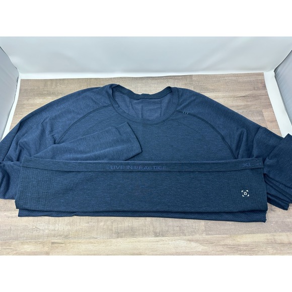 Lululemon Mens Metal Tech Vent T-Shirt size XL Pullover Long Sleeve Gym Workout - Picture 2 of 8